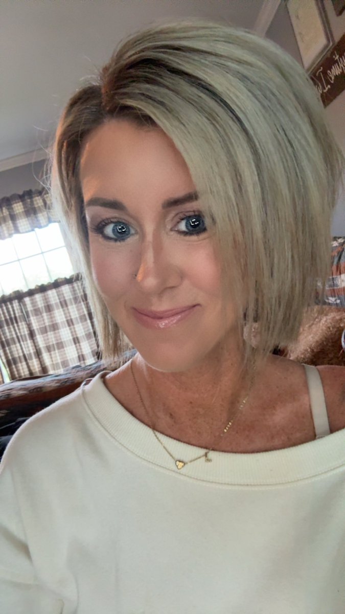Linsey tweet media