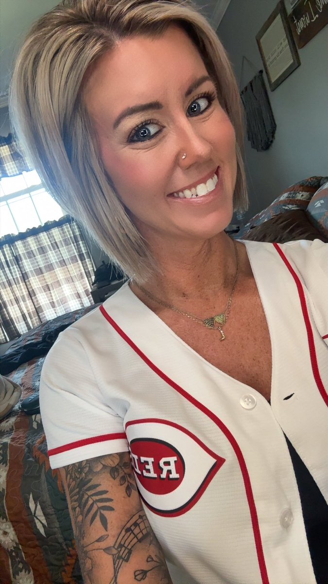 Linsey tweet media