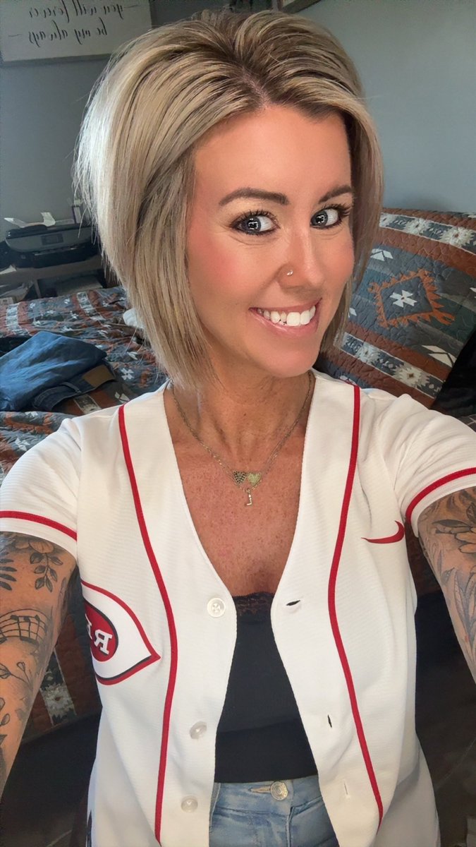 Linsey tweet media