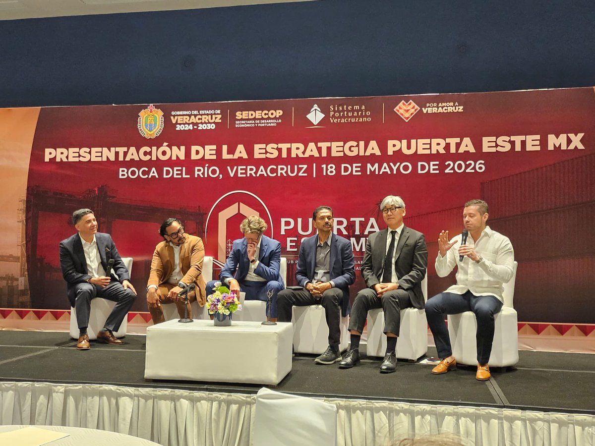 DavidGustavoRR's tweet photo. Desarrollar ecosistemas de alta tecnología es prioridad para México, Norteamérica y sus aliados.

En en panel y el B2B de #PuertaEsteMx, acordamos una agenda concreta de colaboración con líderes de EE.UU. 🇺🇸, Países Bajos 🇳🇱 , Alemania 🇩🇪, Corea del Sur 🇰🇷 y Sri Lanka 🇱🇰.

#USMCA https://t.co/LCnZmijsqj