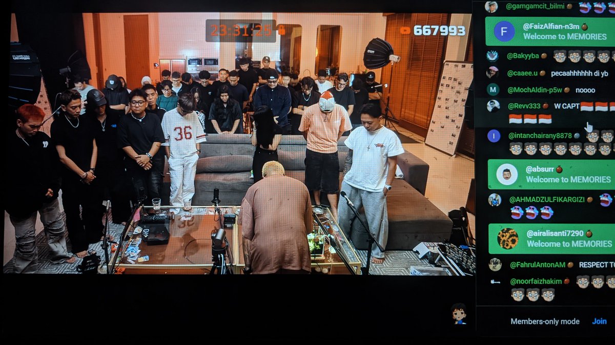 wafiselalubenar's tweet photo. part iniiiiii bjir anjir gilakk nangis 
#marapthon https://t.co/LIL9EOGWvh