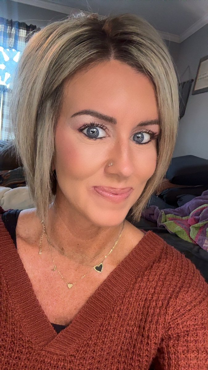 Linsey tweet media