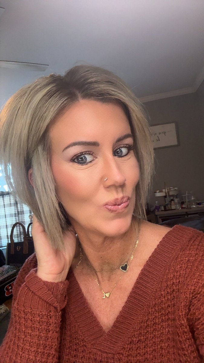 Linsey tweet media