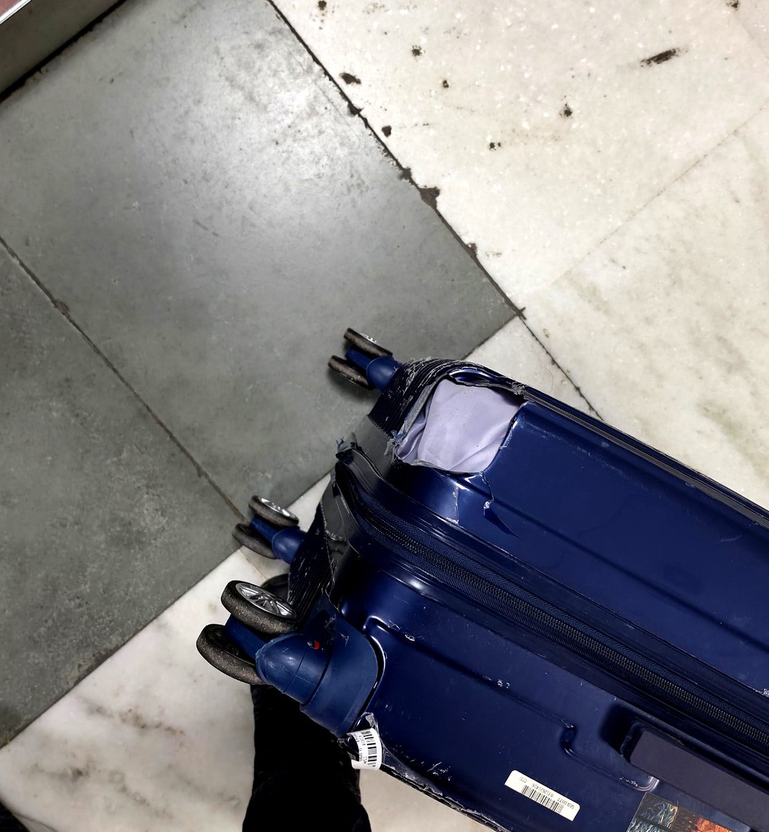PremPurusottam's tweet photo. Extremely disappointed with @airindia handling of my baggage damage claim.
My trolley was handed over in perfect condition but returned completely damaged due to mishandling. I was made to sign documents under pressure at the airport without proper clarity. 
Part : 1... https://t.co/ZdxgoI2Uqp