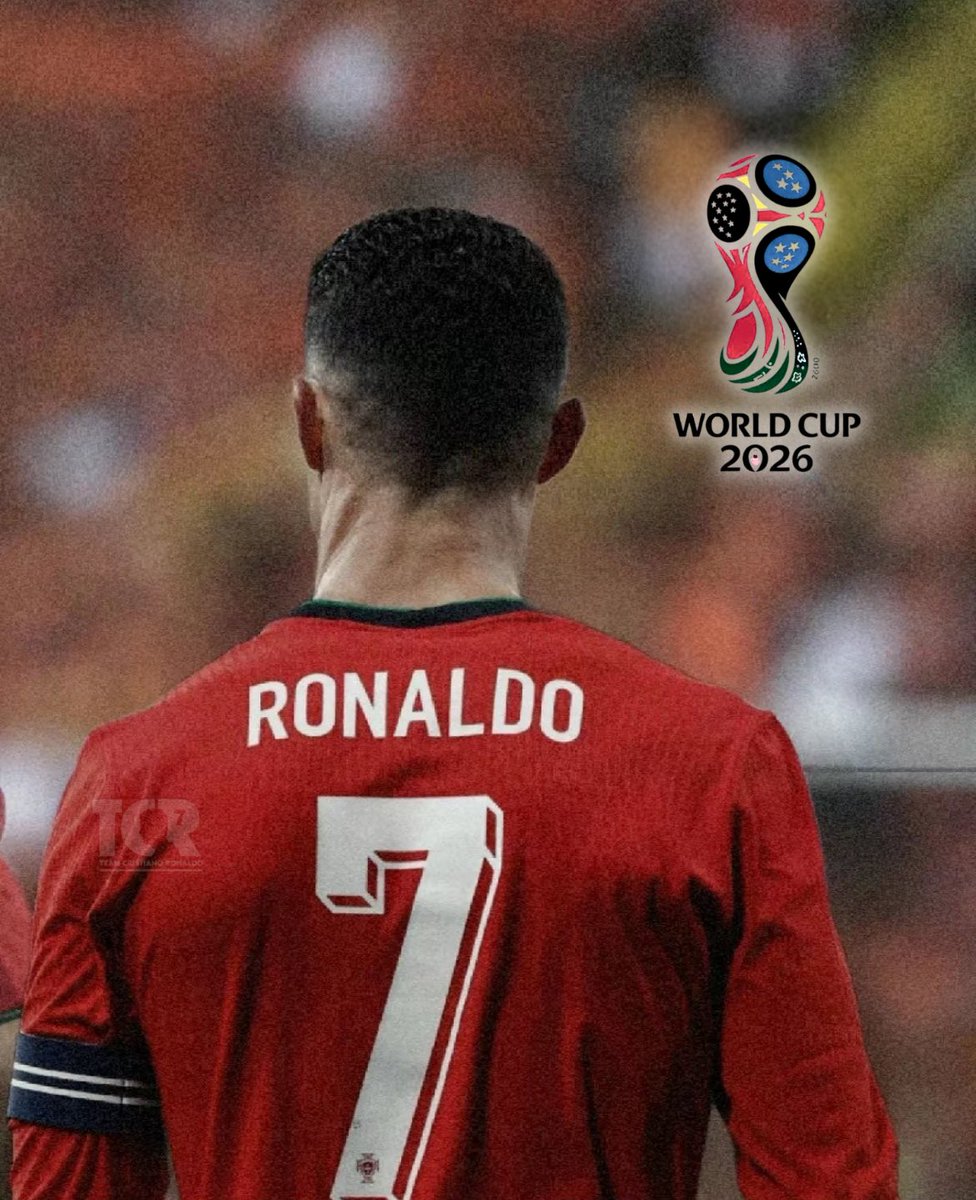 TeamCRonaldo's tweet photo. 2004.                                                  2026. https://t.co/B0qGrzBL06