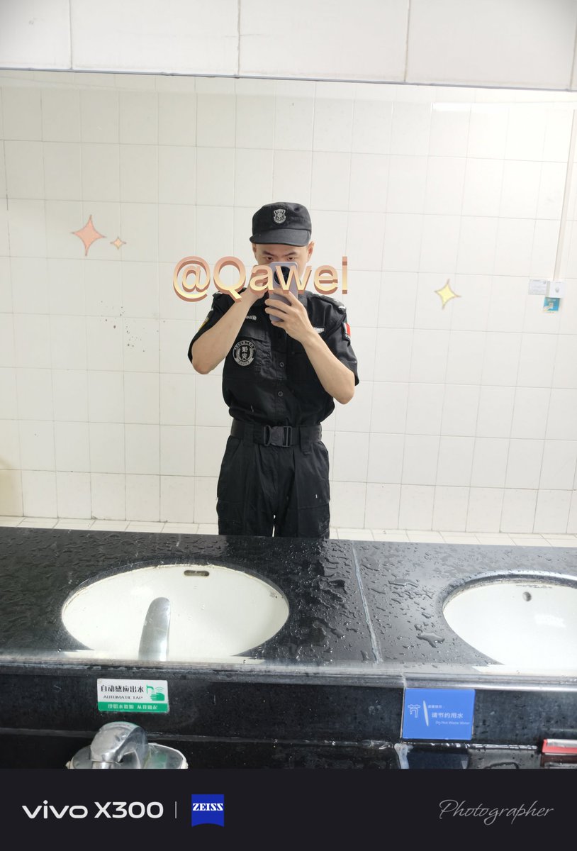 保安校服撸 tweet media