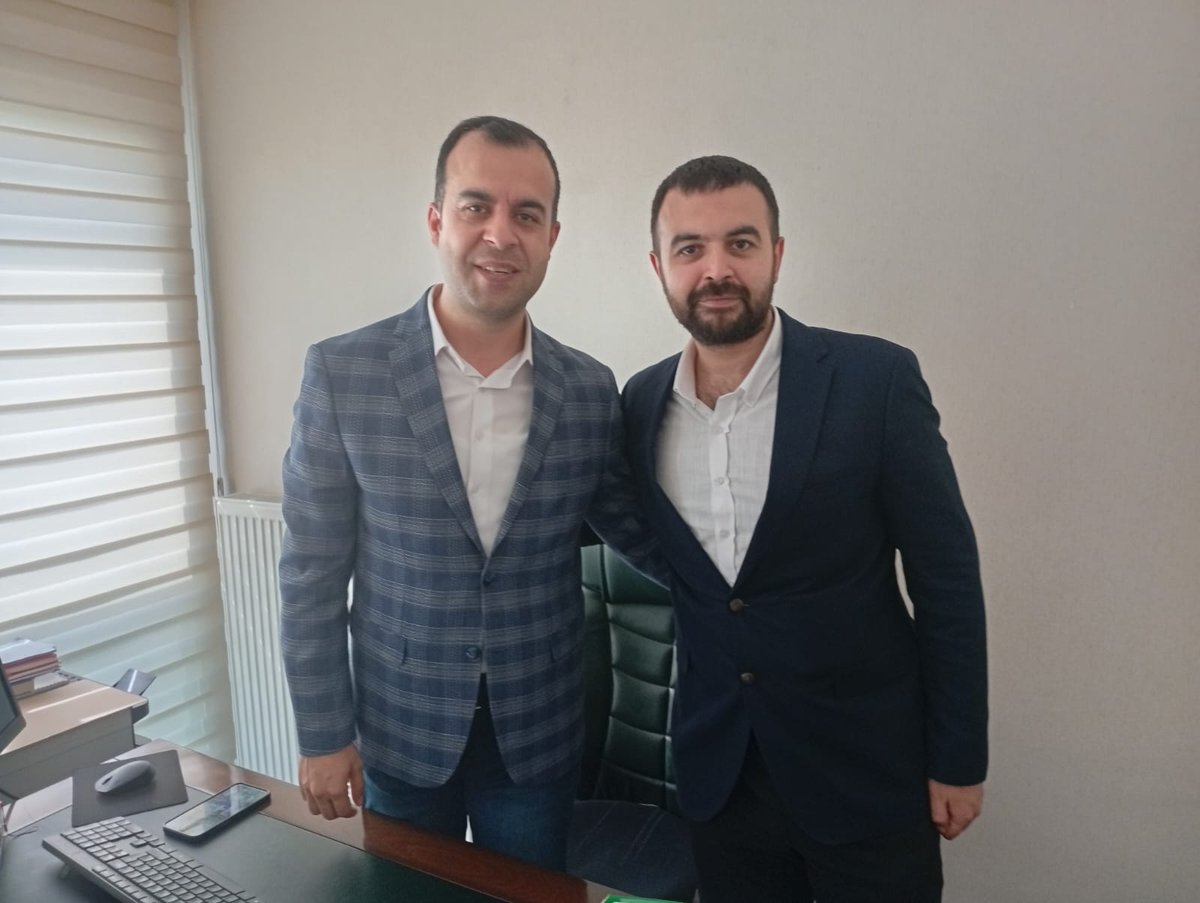 Akparti06secim's tweet photo. AK Parti Yenimahalle İlçe Avukat Koordinatörümüz @avyusufucar, avukat ziyaretleri kapsamında; Av. Mehmet Emin Bakır'ı ziyaret etti. Misafirperverliği için kendisine teşekkür ederiz.

@hakanhanozcan 
@emrhntrn 
@avmuratcandogan https://t.co/gIuqJT9xk8