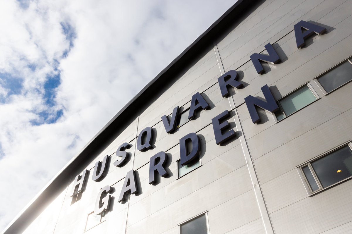 HV71's tweet photo. HV71 bjuder in medlemmar i föreningen till årsmöte den 16 juni i Husqvarna Garden.

Läs mer på https://t.co/WnpHoP1VC1 https://t.co/2vcQUYp5Jr