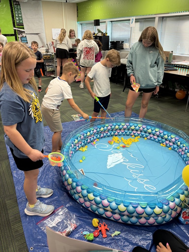GESGuardians's tweet photo. Classroom buddies from Mrs. Allgood's and Mrs. Kudlacek's classes enjoyed a carnival to end the year! https://t.co/sHa7UtLFA1