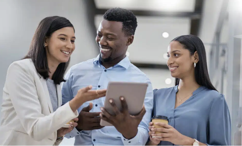 ACT_HQ's tweet photo. Digital is now the status quo, but human touch remains your greatest differentiator. Don’t let technology investments drive a wedge between your brand and the meaningful experiences that build real loyalty. See what sets successful brands apart.
https://t.co/LYJGoO9PLW https://t.co/uC3oJGV5yF