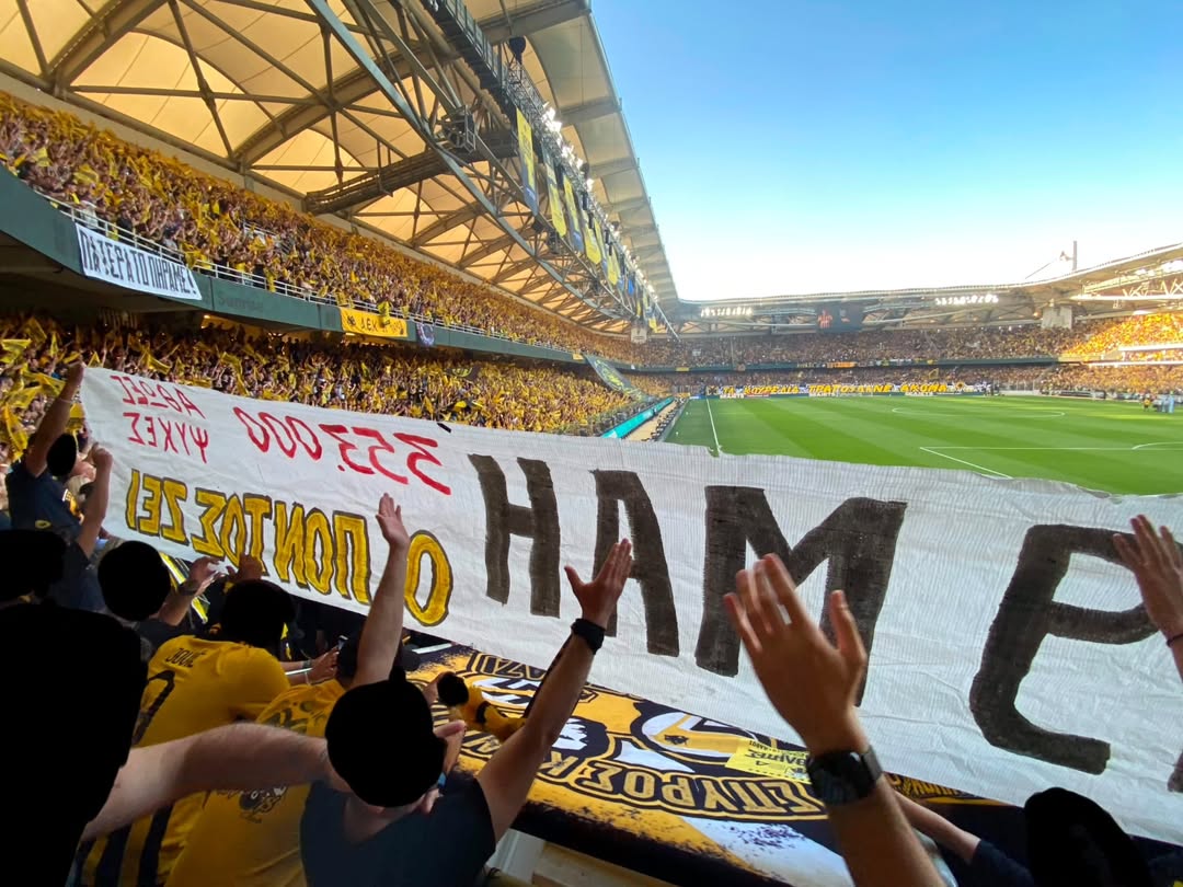 ultras_antifaa's tweet photo. AEK supporters displayed a banner about the Pontic Greeks in the 19th minute of the match against Olympiacos. The banner included the phrases “19 May”, “353,000 innocent souls” and “Pontus lives”.

In Greece, May 19 is recognized as a day of remembrance for the Pontic Greeks. The Greek side describes the events that took place in the Black Sea region between the late 1910s and the 1920s as the “Pontic Genocide”, while Turkey rejects this definition and argues that the events should be evaluated within the conditions of war and conflict.

The Pontus issue still remains a controversial and politically sensitive topic between Turkey and Greece today.
