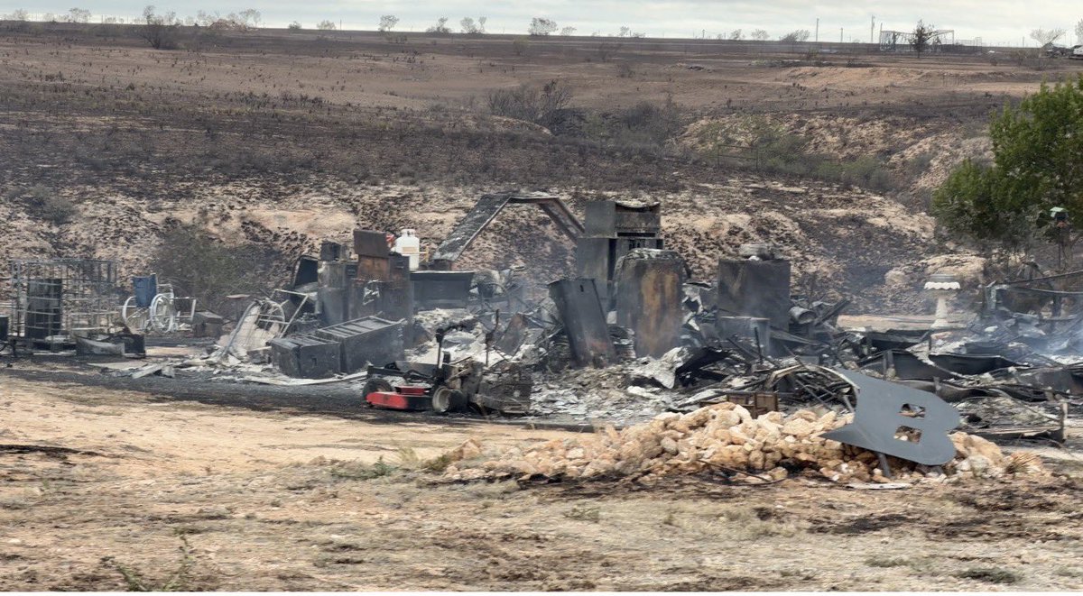 jpetramala's tweet photo. A couple of the homes that were lost in the #stinkyfire near Amarillo, TX 
Firefighters have stopped the progress of the fire and conditions are improving. https://t.co/5u7fAVoFOr