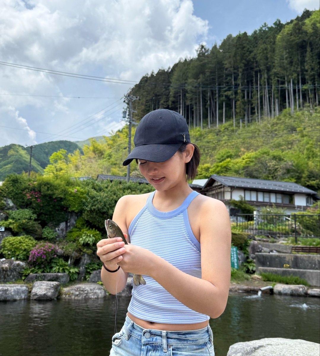 su_n812's tweet photo. 魚釣りとか好き https://t.co/pXJIZOKUTv