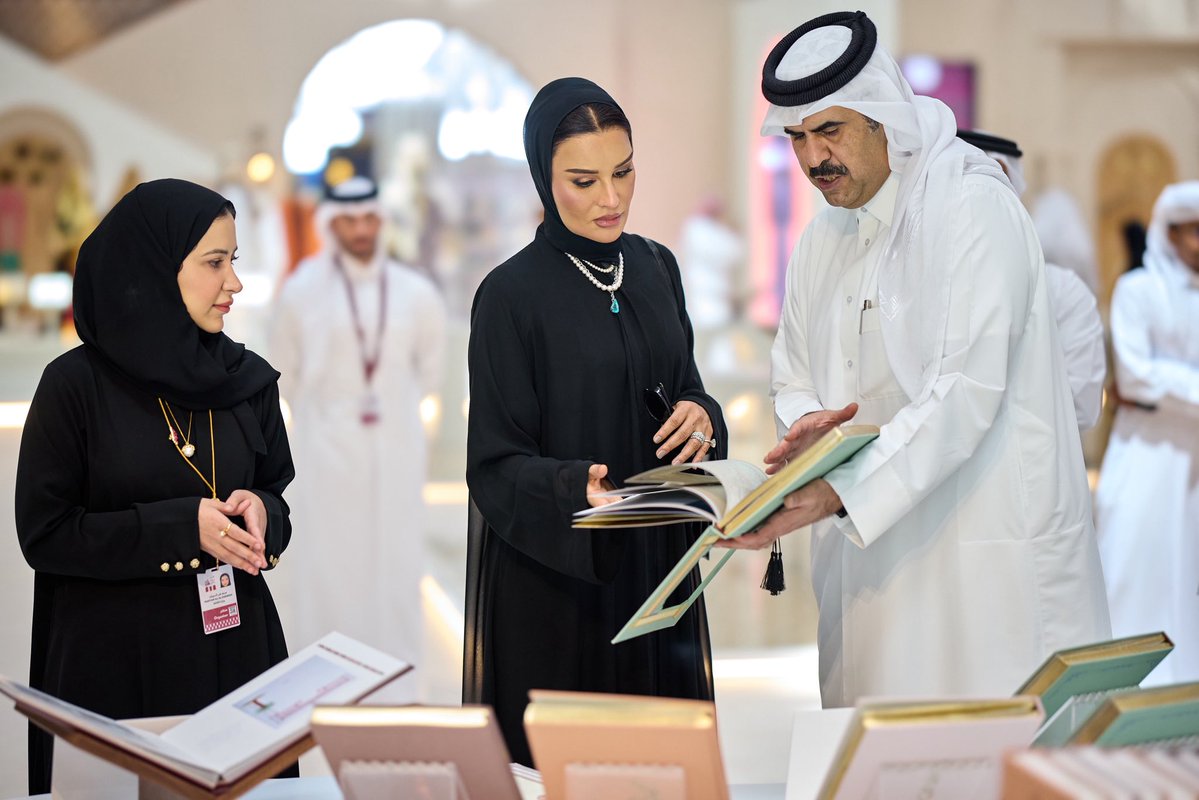 موزا بنت ناصر Moza bint Nasser tweet media