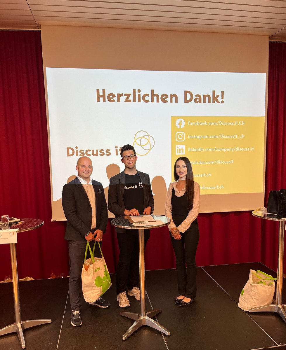 Vivienne Huber tweet media