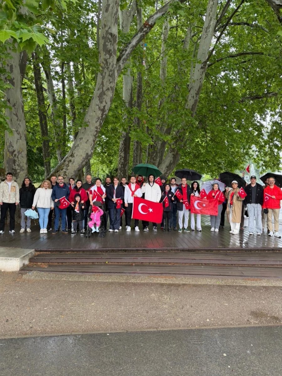 EgitimBudapeste's tweet photo. 🇹🇷19 Mayıs Atatürk’ü Anma Gençlik ve Spor Bayramımız kutlu olsun!🇹🇷

19 Mayıs Atatürk’ü Anma Gençlik ve Spor Bayramını Büyükelçimiz Sayın Gülşen Karanis Ekşioğlu’nun teşrifleri ile, MATDA işbirliğinde düzenlenen gençlik yürüyüşü etkinliği ile kutladık.
@mebyyegm 
@tcmeb https://t.co/vT7ZcrEJq8