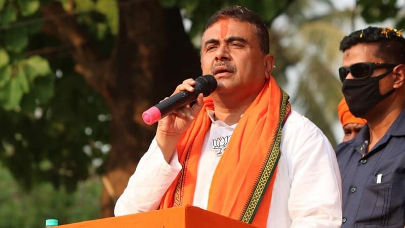 JoshiKeerit's tweet photo. पश्चिम बंगाल के फलता विधानसभा वाले पुष्पा तो पुनर्मतदान के दो दिन पहले ही सरेंडर हो गए हैं   जी हां,  फलता विधानसभा सीट से TMC प्रत्याशी जहांगीर खान ने अचानक से आज चुनाव प्रचार के आखिरी दिन चुनाव लड़ने से मना कर दिया   जबकि नामांकन वापस लेने की तारीख पहले ही बीत चुकी है ऐसे में 2 https://t.co/ihOlZg1WGB