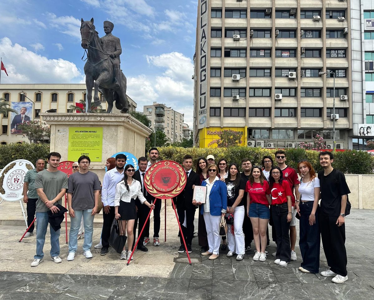 addbornova's tweet photo. 19 MAYIS ATATÜRK'Ü ANMA, GENÇLİK VE SPOR BAYRAMI ÇELENK SUNUM TÖRENİ 🇹🇷

Bornova Cumhuriyet Meydanı ATATÜRK Anıtına çelenk sunumunu gerçekleştirdik.
Şubemiz adına konuşmayı Gençlik Kolu Başkanı Ege ASİLTÜRK yapmıştır.

🇹🇷🇹🇷🇹🇷

ADD BORNOVA ŞUBESİ YÖNETİM KURULU https://t.co/bvedBNUHf8