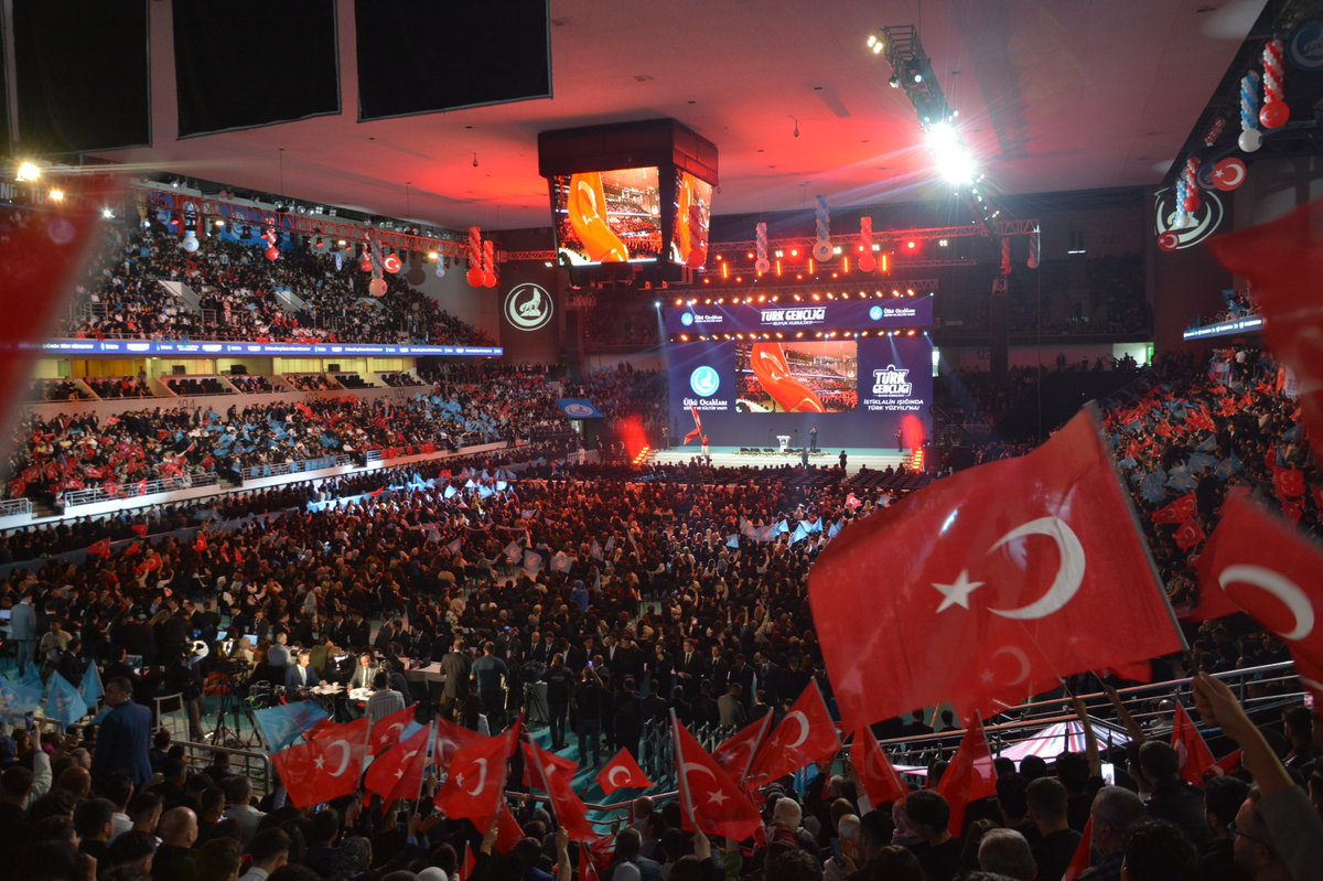 ayyildirim1's tweet photo. Milliyetçi Ülkücü Hareketin Bilge Lideri, Türkmen Beyimiz Sayın Devlet Bahçeli’nin Beyefendinin teşrifleriyle;

Türk Gençliği Büyük Kurultayımızı, Türk gençliğimizin coşkulu katılımıyla büyük bir heyecan ve gurur içerisinde gerçekleştirdik. 🇹🇷🐺 https://t.co/TWt9k1hBEK
