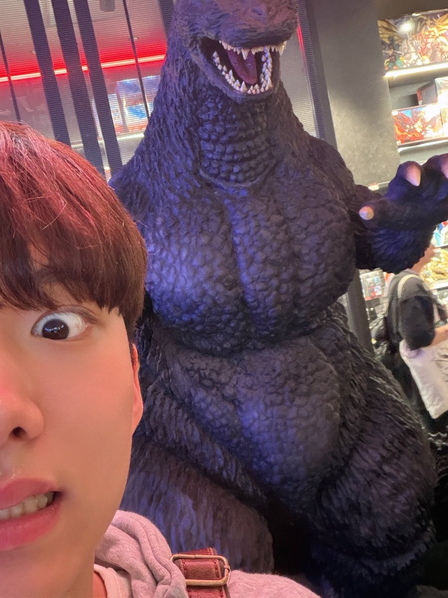 첫덕 tweet media