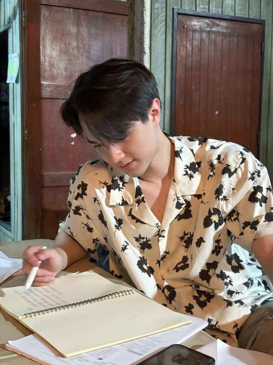Trend4Mikey's tweet photo. 🗓 19.05.2026 l Mikey's IG Update!
Post :  life lately.

🔗 : https://t.co/gRojLvUpZM

#mikepanitan #ไมกี้ปณิธาน https://t.co/gU6wRsNZ5H