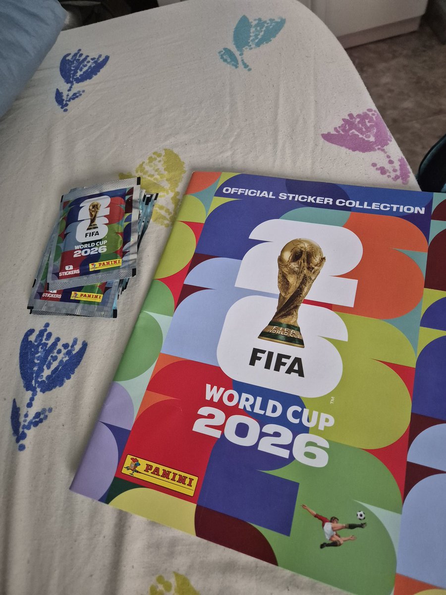 jonatansn94's tweet photo. Volviendo a la infancia #worldcup #album https://t.co/FNm1cj7CE3
