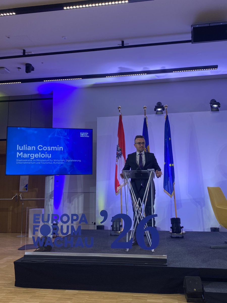 AndreaAmza's tweet photo. Auftakt des @EFWachau 26: Europa-Kaffee mit @LinhartBMEIA @EFWachau u 🇷🇴 StS Cosmin Mărgeloiu. Panel zur #Digitalen Souveränität sowie 🇷🇴 🇦🇹 Austausch mit @ProellAlexander über digitale Lösungen🇪🇺🇦🇹🇷🇴👉 #Europa #DigitalSovereignty #Austria #Romania https://t.co/x4c3Pz2cx6