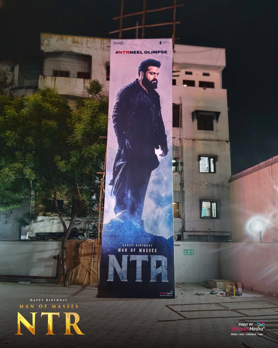 shreyasmedia's tweet photo. The Mass Euphoria Begins 🔥

Get ready for the Oora Mass Celebrations of our Man of Masses #JrNTR ❤️‍🔥

#ManOfMassesNTR #HappyBirthdayNTR #HBDNTR #NTRNEEL #NTR https://t.co/uM1mO130sv