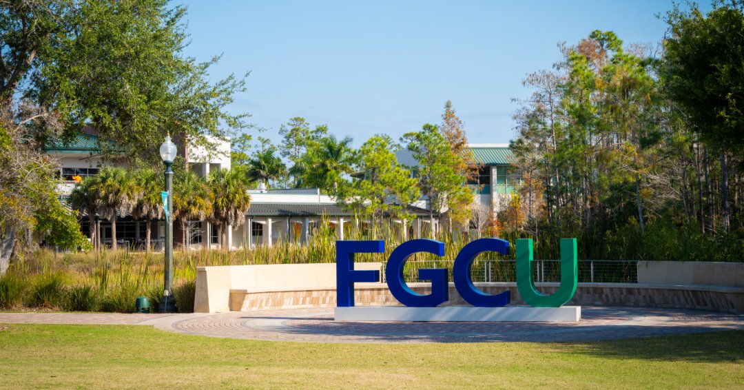 FGCU_VB's tweet photo. Our campus >>>

#WingsUp https://t.co/79vRO5EzSW