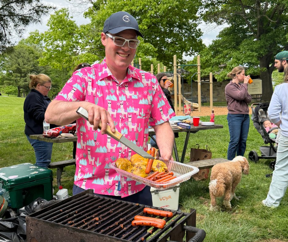 GoodLifeCos's tweet photo. Our Reading team gathered at the beautiful Blue Marsh Lake for a pre–Memorial Day cookout! 🍔 A huge shoutout to our Grill Master, Noah, along with our mini Good Life crew and furry friends who made it extra special! ☀️ https://t.co/KfYP8lZlbv