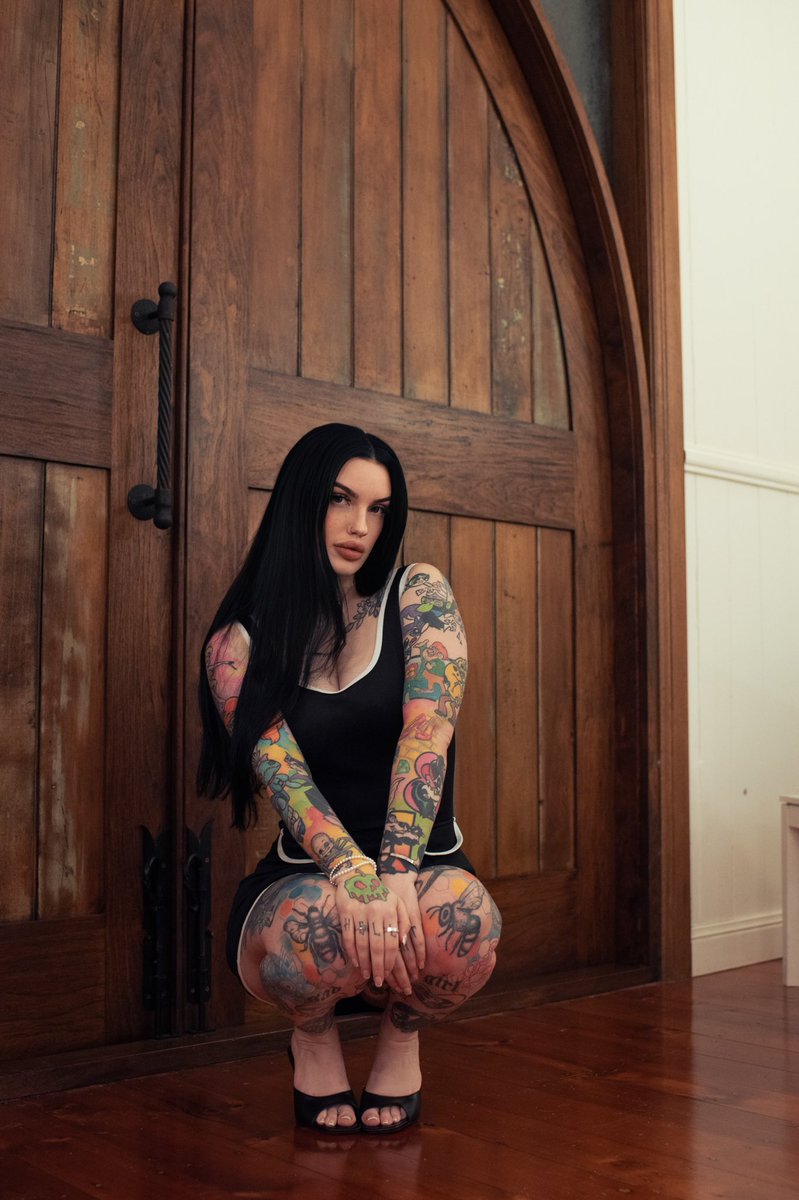 AmityAddams_'s tweet photo. JUNE CALENDAR 🗓️ 
Exciting things are coming soon… 🙈

1st &amp; 2nd Brisbane
3rd - 7th Sydney
8th - 30th Brisbane

🔗 https://t.co/b8IribQqAi
💦 https://t.co/6h5vyMDt4H https://t.co/gXtmDpn0EU