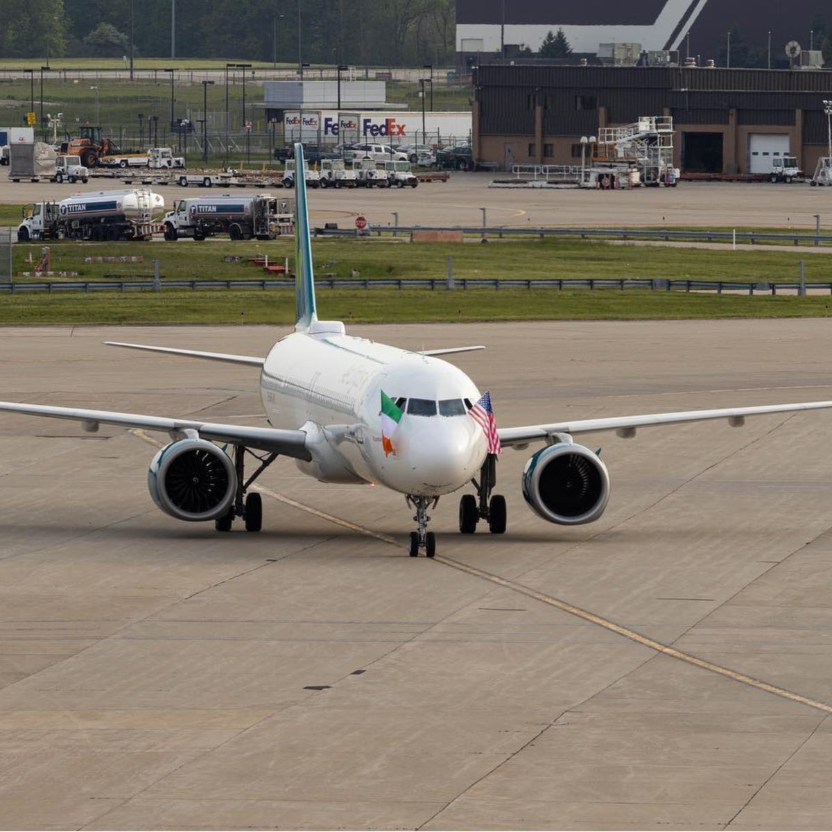goingplacesCLE's tweet photo. 3 years ago today, @AerLingus made history with the launch of nonstop service between CLE and Dublin! ☘️✈️

Second photo courtesy of abphotos_36 (IG) https://t.co/ONV9ueVc7l