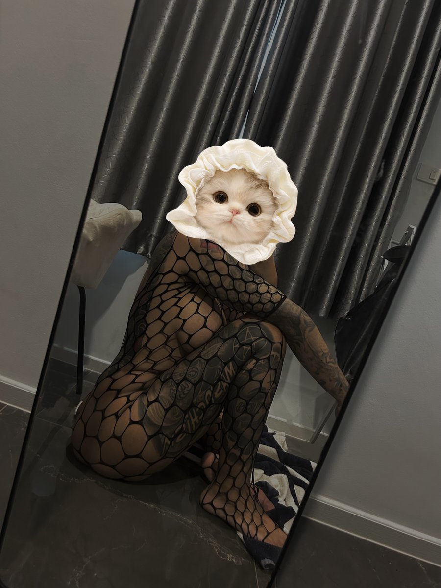 Female demon tweet media