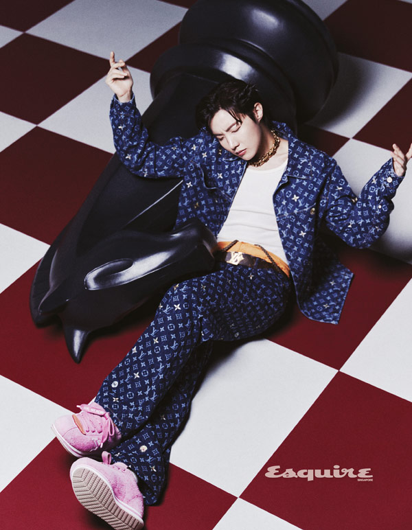 j-hope RAFAEL news tweet media