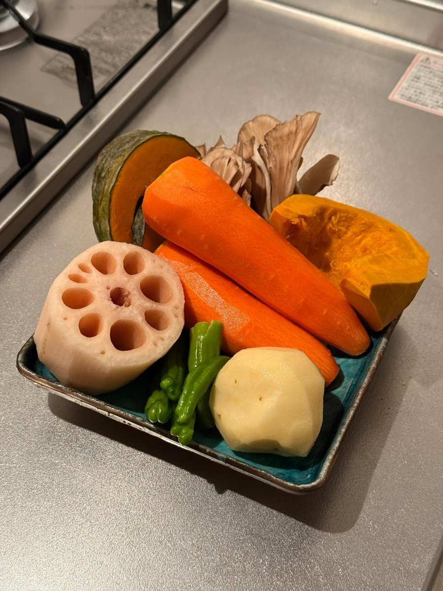 IYukimi40's tweet photo. 自分で作るカレーライスがどんどん美味しくなってきた気がする🍛✨ https://t.co/7mKqCpbBbh