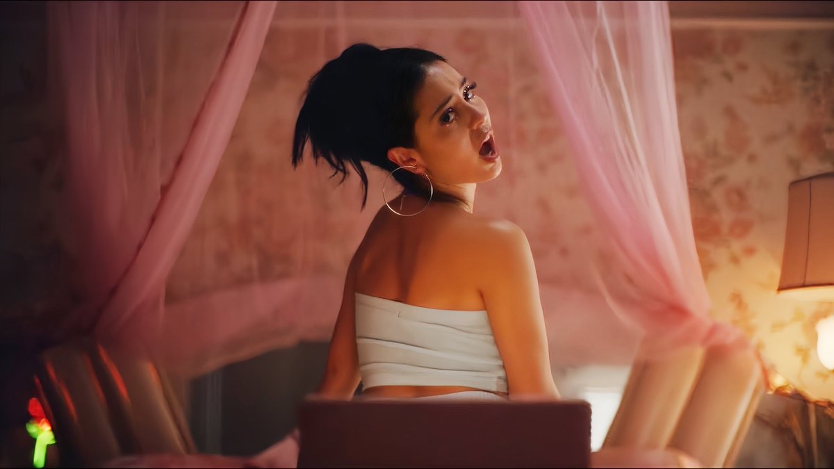 HeySeraya's tweet photo. Alexa Demie really owned every second of Euphoria ✨ https://t.co/o7rweHMVyK