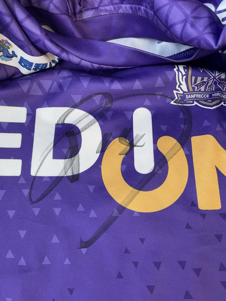 今日学校に泰志選手がサッカー班の練習のゲストで来てて、ほんとに