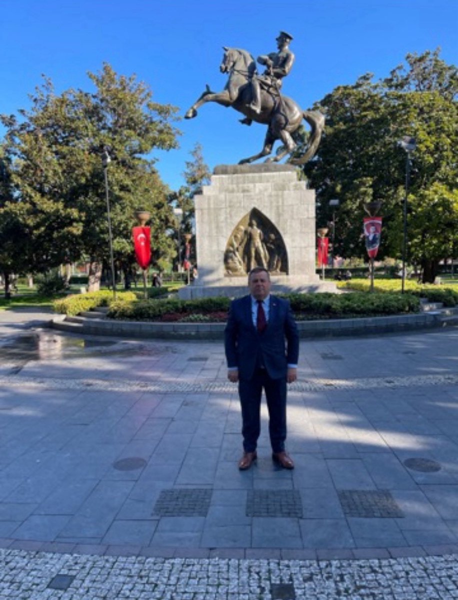 Burhan_guney55's tweet photo. 📍SAMSUN 🇹🇷

Bağımsızlık meşalesinin yakıldığı şehirde,
19 Mayıs ruhunu gururla yaşıyoruz.

19 Mayıs Atatürk’ü Anma, Gençlik ve Spor Bayramımız kutlu olsun! 🇹🇷 https://t.co/Ik9NobU5fR