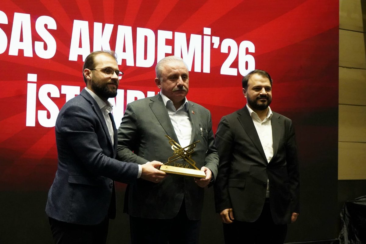 tugvaistuni's tweet photo. İhtisas Akademi İstanbul ’26 programımız kapsamında, TBMM 29. Dönem Başkanı Mustafa ŞENTOP’u ağırladık.

Türkiye’nin geleceği, gençliğin sorumluluğu ve medeniyet perspektifi üzerine kıymetli değerlendirmelerin paylaşıldığı verimli bir oturum gerçekleştirdik. https://t.co/gIpA3jEWbf