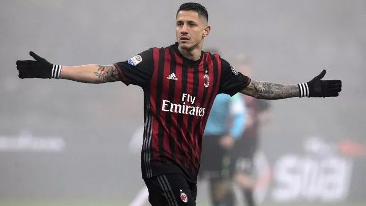 papi_pereda's tweet photo. Peruvians🇵🇪 in Europe in 2016:

- Gianluca Lapadula (Milan🇮🇹)
- Claudio Pizarro (Werder Bremen🇩🇪)
- André Carrillo (Benfica🇵🇹)
- Renato Tapia (Feyenoord🇳🇱)
- Yordy Reyna (Salzburg🇦🇹)
- Carlos Zambrano (Rubin Kazan🇷🇺)
- Sergio Peña (Granada🇪🇸)
- Jean Pierre Rhyner (Grasshopper🇨🇭) https://t.co/ylNuY2kTkn