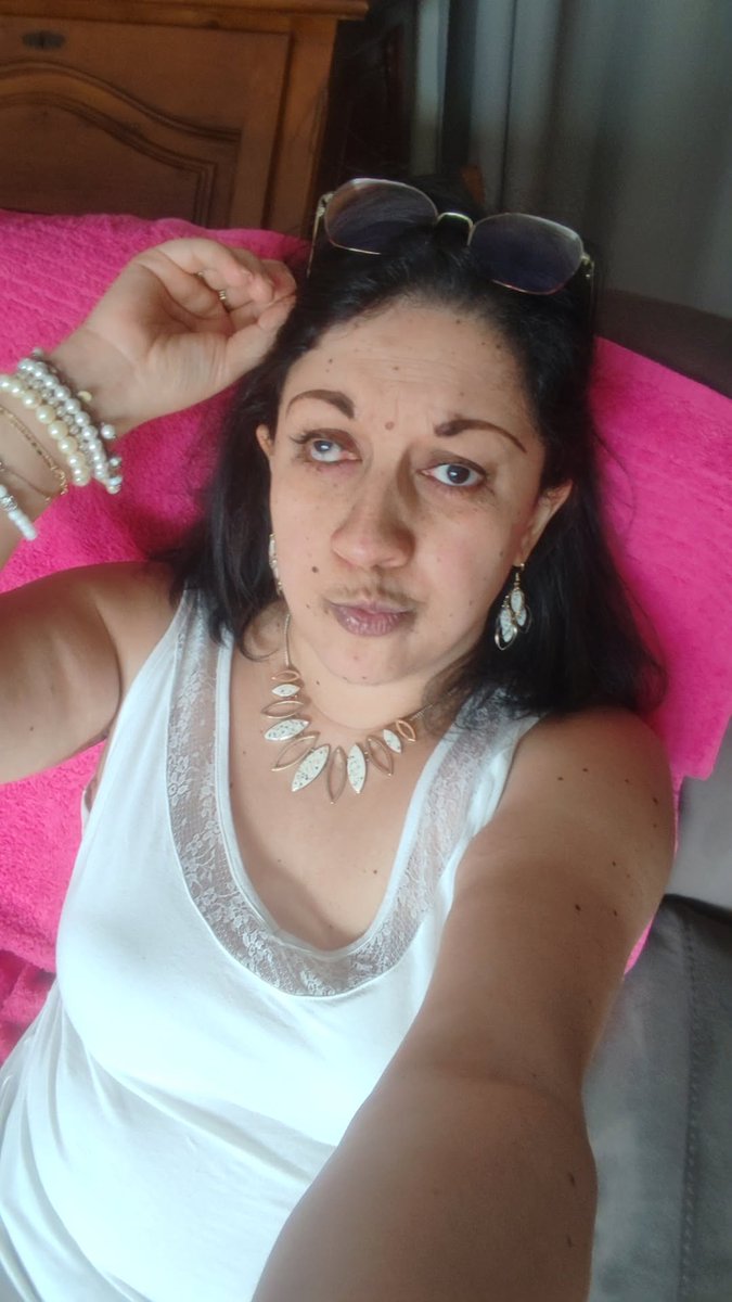 Nora Locklear ⬜⚪🫧🫧🕳️🕳️🕳️🕳️🫧🫧⚪⬜