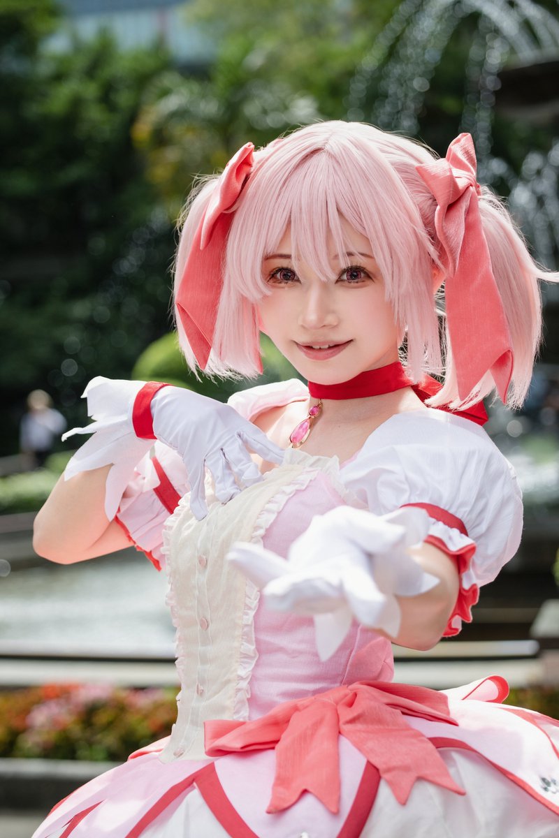 Jushi_Chiu's tweet photo. 2026/05/16 アコスタ台北
Model: Lemiさん  @Lemi_lil 
キャラクター:魔法少女まどか☆マギカ - 鹿目 まどか

こんなに綺麗な写真を撮らせていただき、Lemiさんには本当に感謝しています。🙏
衣装やメイクなど細部まで本当にこだわっていて、Lemiさんの演じる鹿目まどかを見ることができてすごく嬉しかったです！❤️

#アコスタ台北  #acosta台北 #鹿目まどか #魔法少女まどか