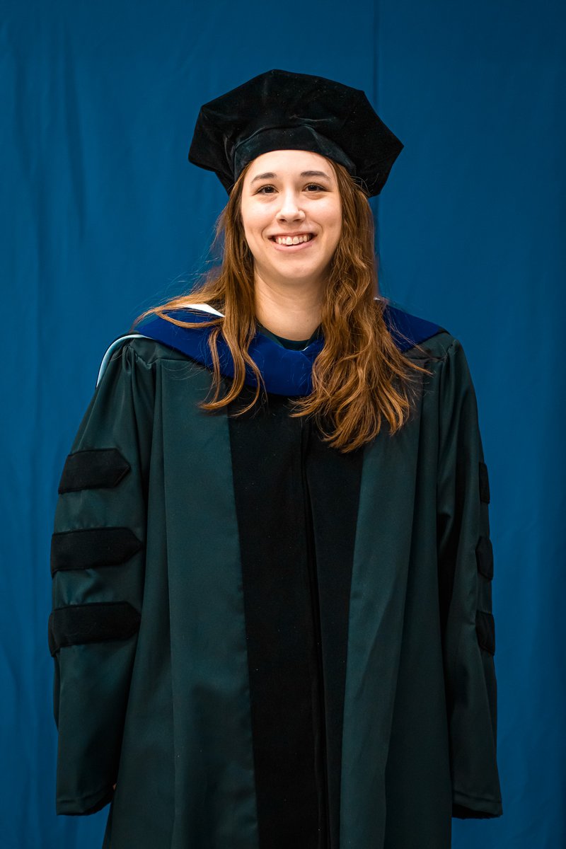 SterlingCLife's tweet photo. Becker receives 2026 McCreery Teaching Award
https://t.co/xhiA9bPRJT
#SCGrad2026 #SterlingCollege #LearnWithPurpose #Commencement2026 #HereAtSterling #SterlingProud https://t.co/sXHFTQMEfQ