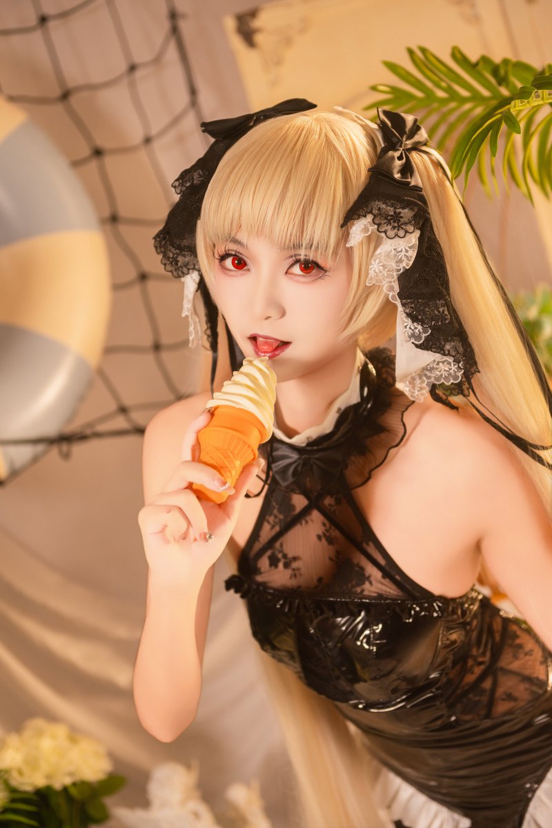 Falling54171424's tweet photo. #碧蓝航线 #可畏 #cos #泳装 https://t.co/P1C8g4HHfr