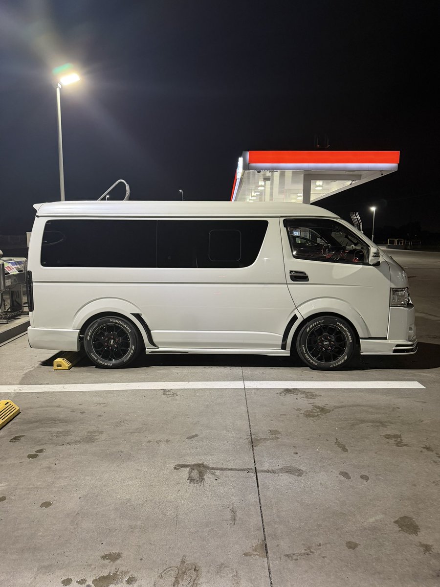 RankUpracing's tweet photo. 今日はハイエースを久しぶりに洗車した〜！ https://t.co/lup31S82qF