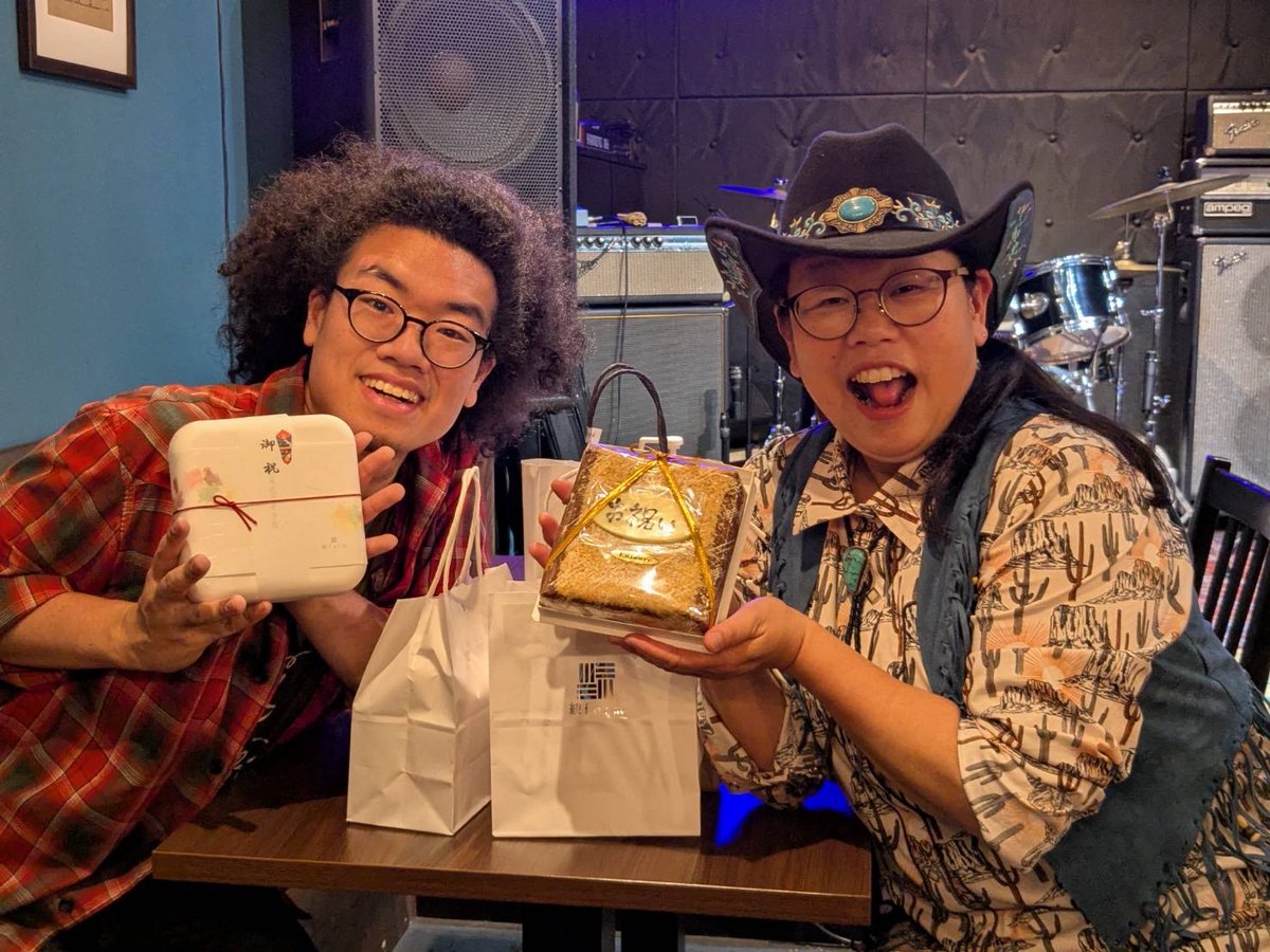 noren_dobro's tweet photo. 父、来仙
そしてノレントメグ結成10周年でした https://t.co/dmWLb87Jmh