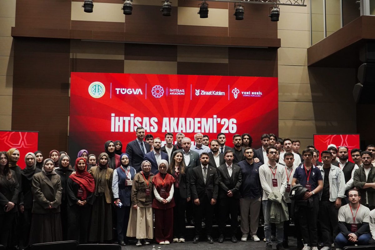 tugvaistuni's tweet photo. İhtisas Akademi İstanbul ’26 programımızı; İstanbul İl Başkanımız Beytullah Çiçen, Genel Başkan Yardımcımız İsmail Hakkı Karagüzel ve kıymetli katılımcılarımızla birlikte tamamladık.

Bilginin, vizyonun ve kardeşliğin buluştuğu programımızda emeği geçen herkese teşekkür ederiz. https://t.co/RbsNddwNXY