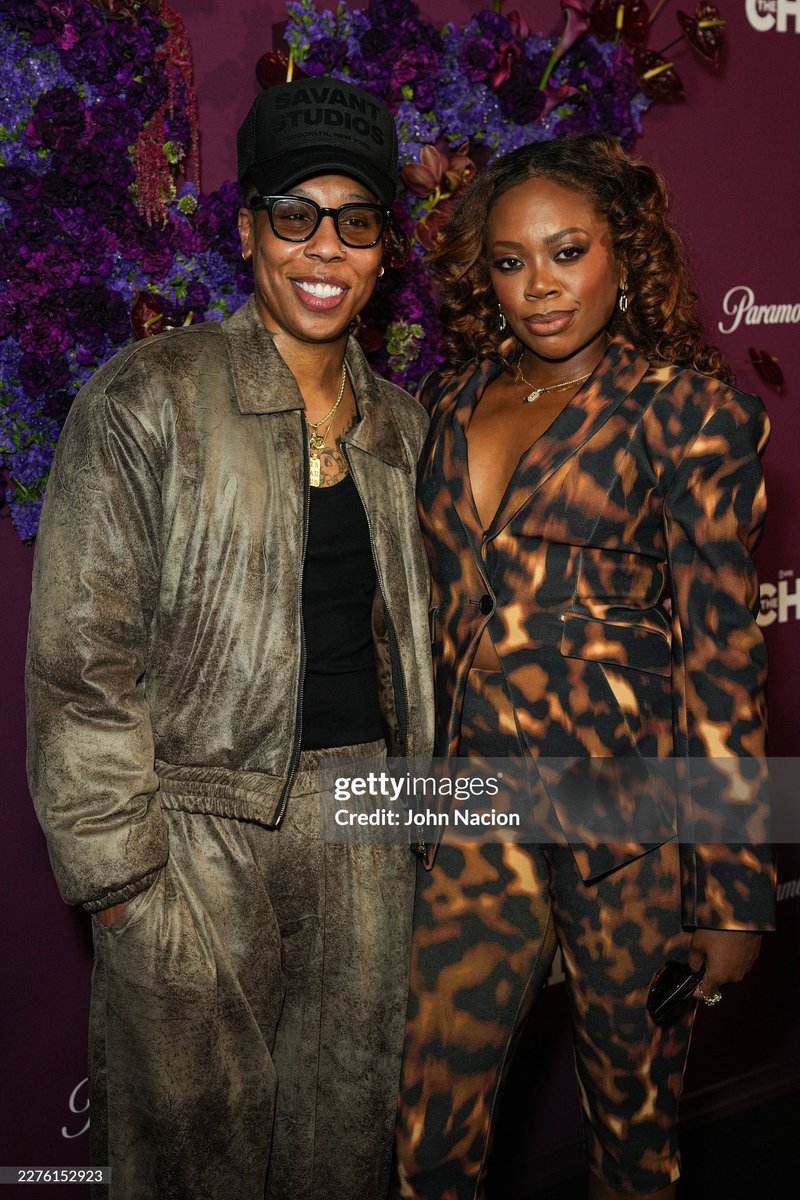 AKtheWayy's tweet photo. The Chi Season 8 Premiere in NYC 💜✨🗽
with our fearless leader and creator @lenawaithe 🤩
I can’t wait for the world to see what we made!  May 22 only on @paramountplus 📺 🙏🏾 💫 

•
#TheChiSaysGoodbye #LenaWaithe #TheChi #TheChiSeason8 https://t.co/HITupltDql