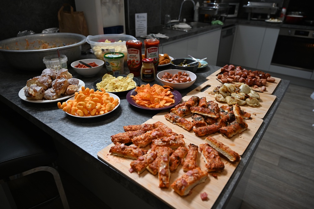 WHSSchool's tweet photo. Dziś świętowaliśmy Polski Dzień Kultury razem z naszymi polskimi uczniami!
Today our students learnt Polish words, created colourful Wycinanki-inspired artwork, and tasted traditional Polish foods including Kiełbasa and Pierogi.  #PolishCulture #SchoolCommunity https://t.co/Aab7Wf9yjU