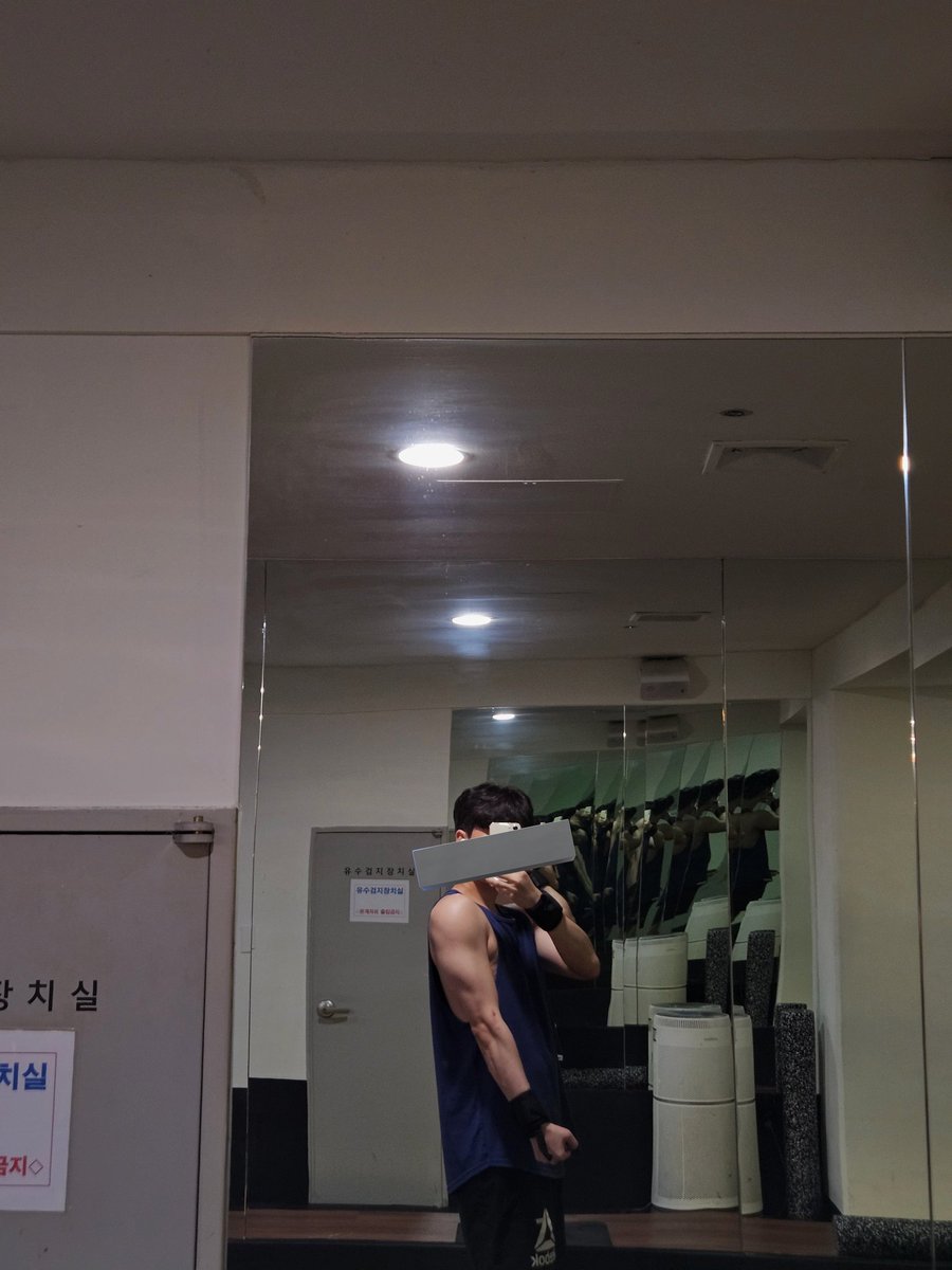 0__0__V's tweet photo. 🔥 https://t.co/Ea7PPDWqfh